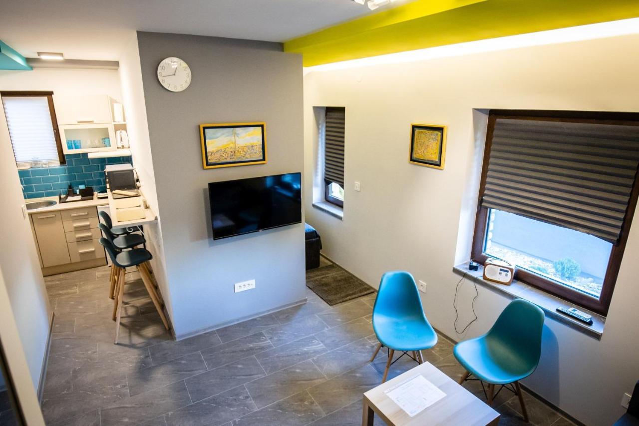 Apartamento Gray Brick Subotica Exterior foto