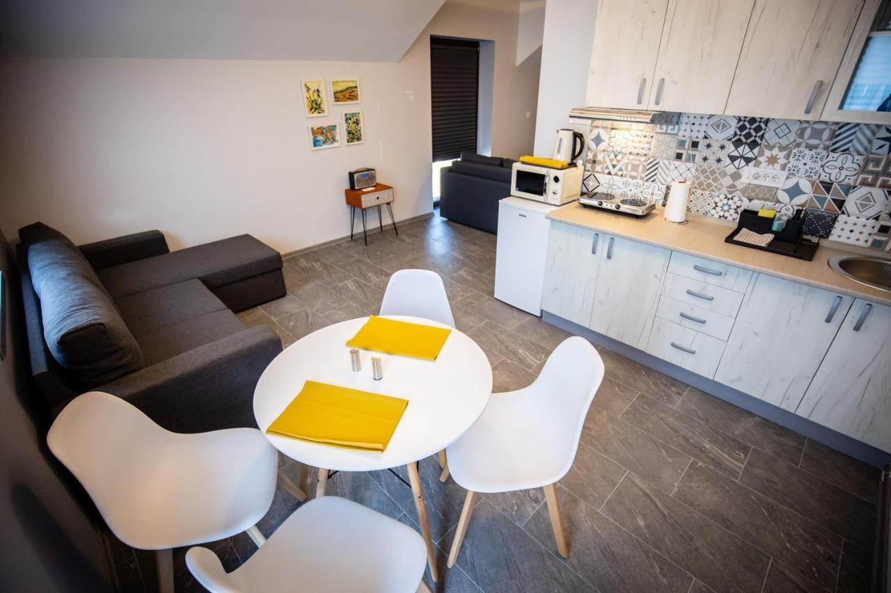 Apartamento Gray Brick Subotica Exterior foto
