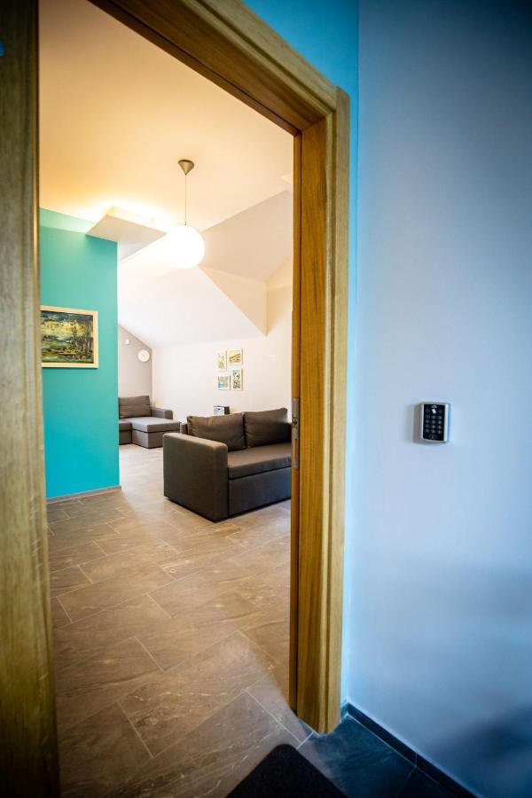 Apartamento Gray Brick Subotica Exterior foto