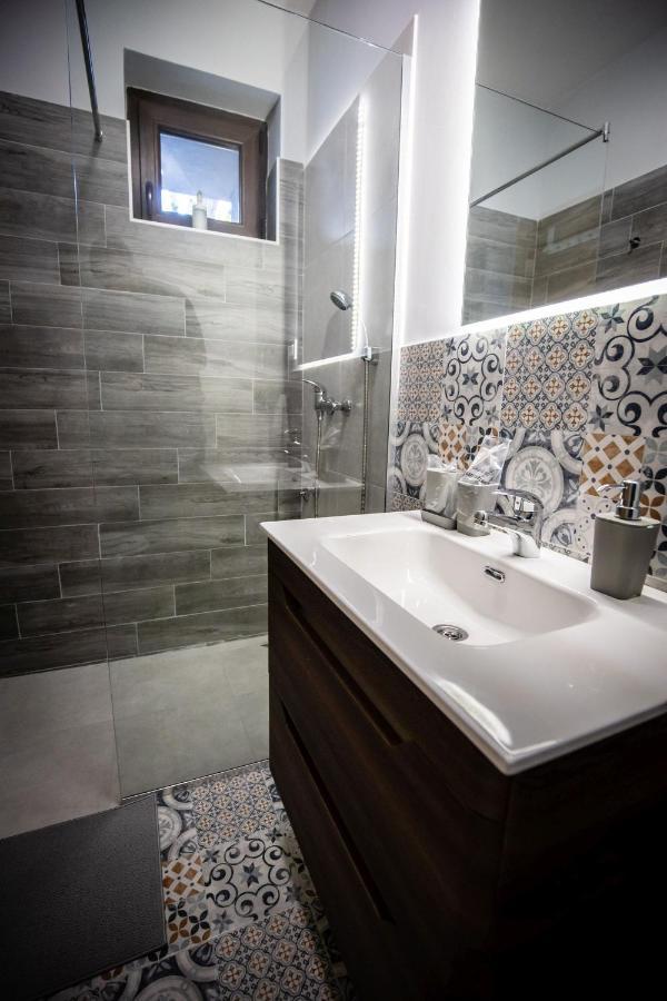 Apartamento Gray Brick Subotica Exterior foto