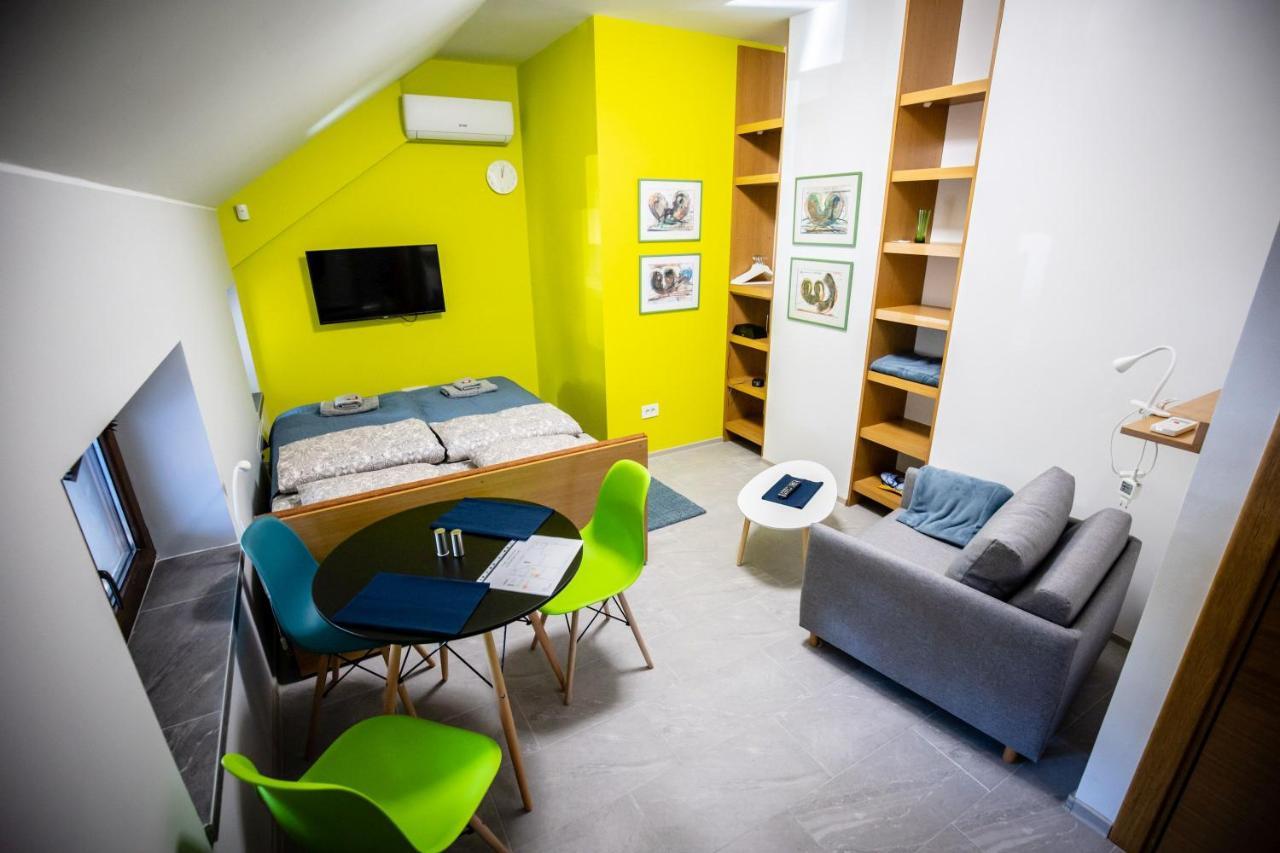 Apartamento Gray Brick Subotica Exterior foto