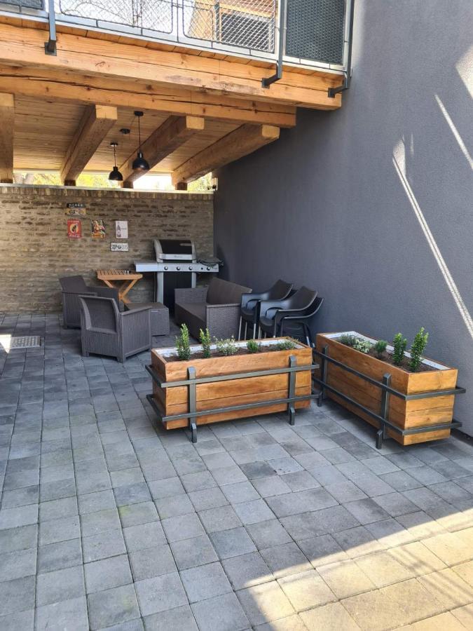 Apartamento Gray Brick Subotica Exterior foto